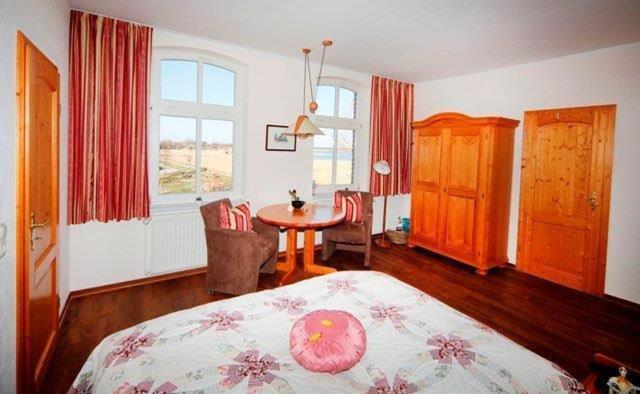 Hotel/Pension Bradhering Ahrenshoop Zewnętrze zdjęcie